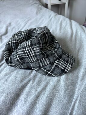 Classic Black & White Plaid Baker Boy Cap